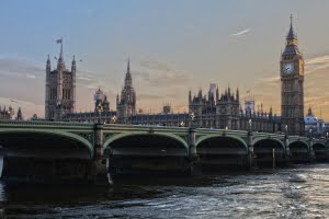 Vue de Londres avec Big Ben, Westminster et la Tamise