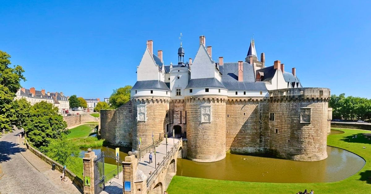 Le Château des Ducs de Bretagne à Nantes, lieu patrimonial de prestige pour réceptions et soirées d'entreprise