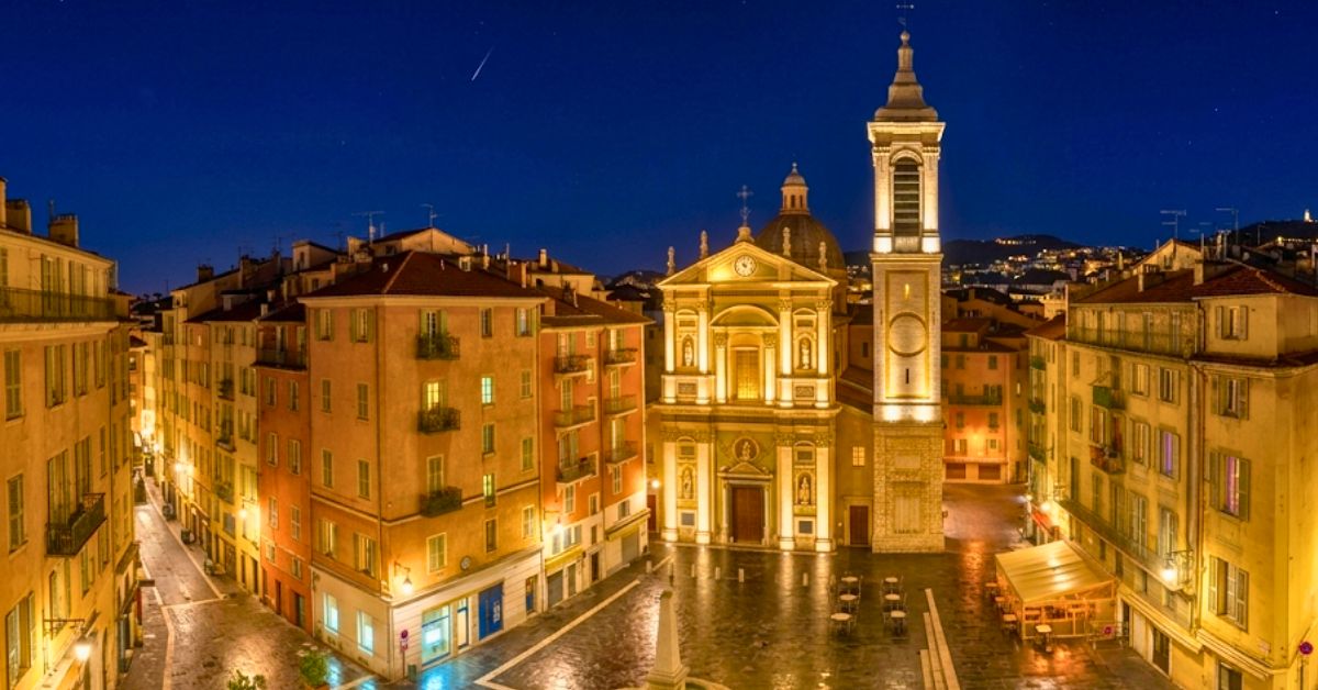 Le Vieux-Nice et ses ruelles baroques, cadre authentique pour dîners de caractère et soirées d'entreprise