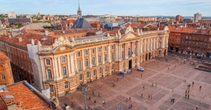 Place du Capitole Toulouse pour un séminaire